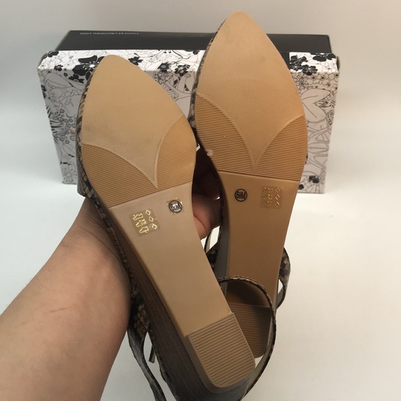 CL by Laundry Womenś Gunner Ballet Flats Size 6.5 - Picture 9 of 13